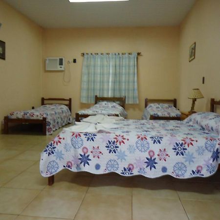 Hosteria Mola Hotel Puerto Iguazu Ruang foto