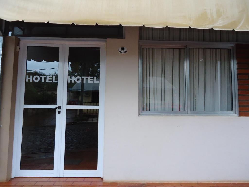 Hosteria Mola Hotel Puerto Iguazu Bagian luar foto